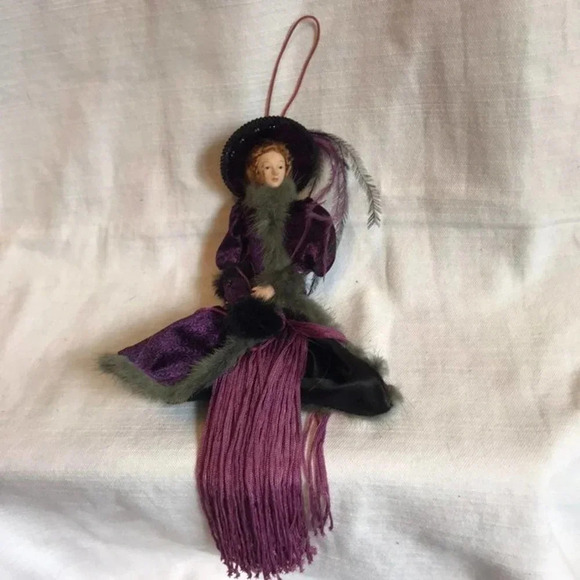 Vintage Unique Car Hanging Ornament - Picture 4 of 7